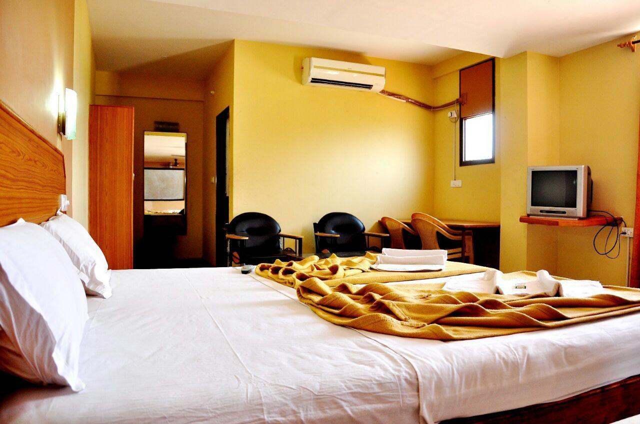 Sreeya Comforts Otel Maisur Dış mekan fotoğraf