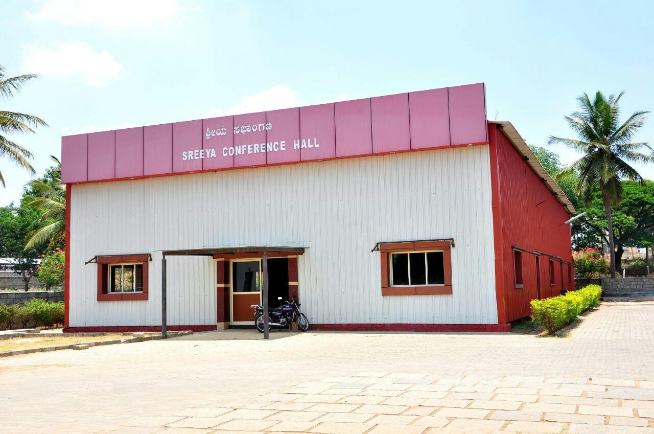 Sreeya Comforts Otel Maisur Dış mekan fotoğraf