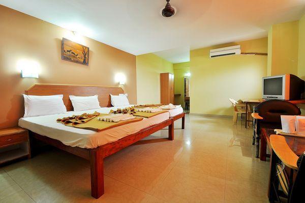 Sreeya Comforts Otel Maisur Dış mekan fotoğraf